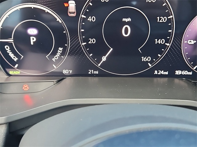 Vehicle image 25 of 31