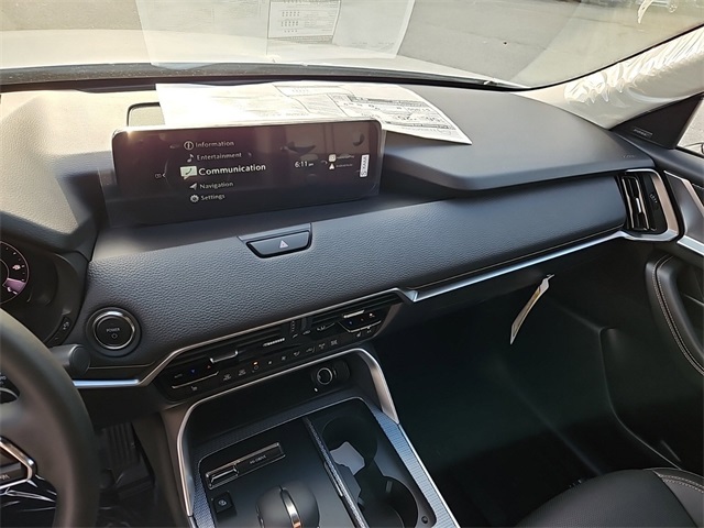 Vehicle image 21 of 31