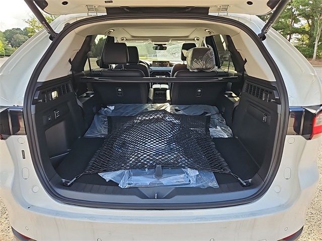 Vehicle image 15 of 31