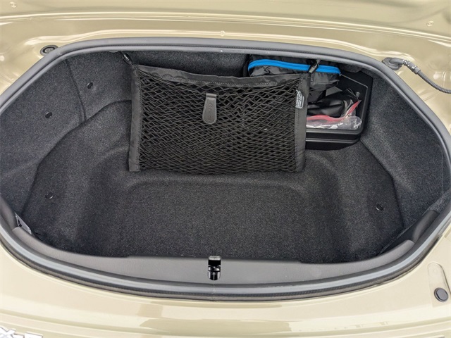 Vehicle image 10 of 29