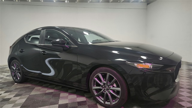 Vehicle image 7 of 27
