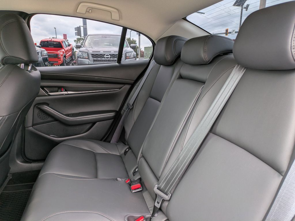 2024 Mazda Mazda3 Sedan 2.5 S Select Sport Image 11 of 27
