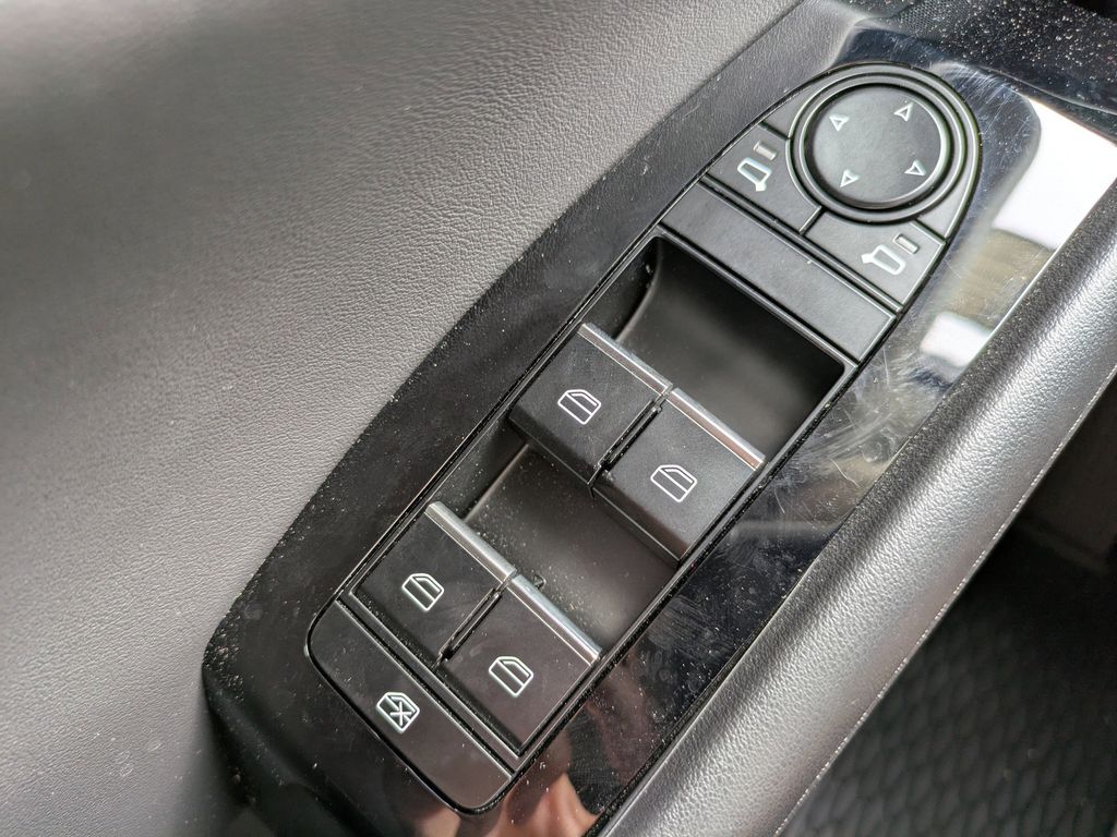 2024 Mazda Mazda3 Sedan 2.5 S Select Sport Image 19 of 27
