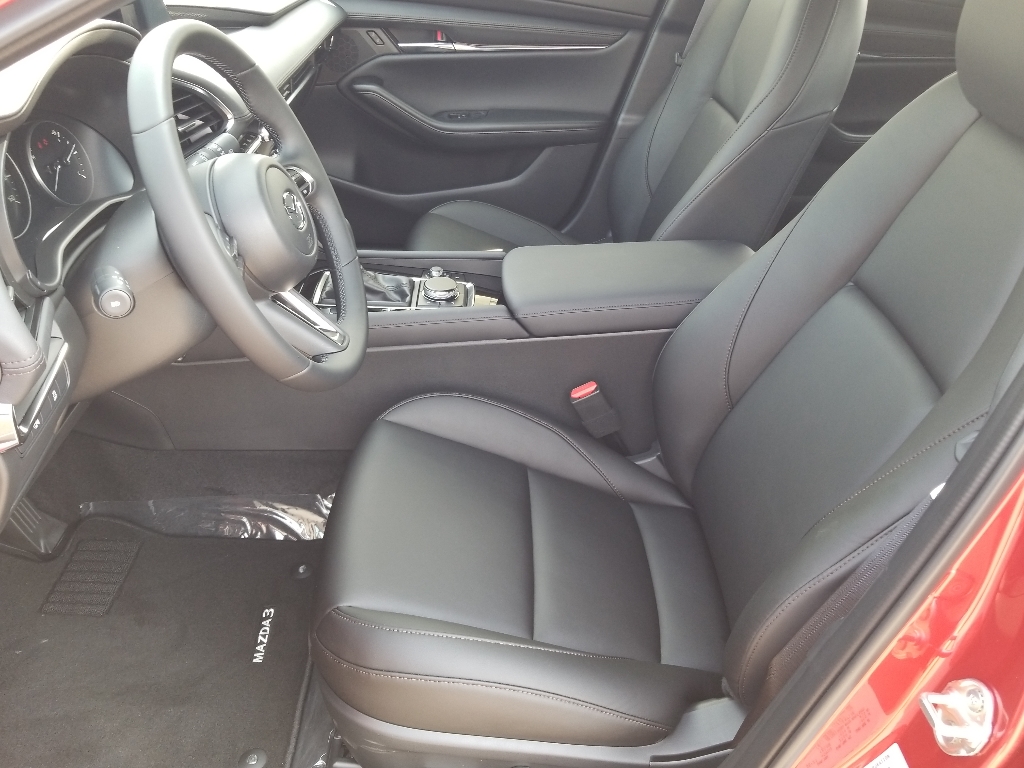 Vehicle image 8 of 15