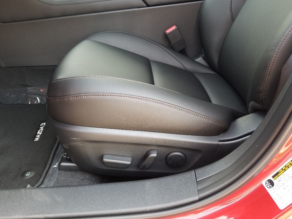 Vehicle image 7 of 15