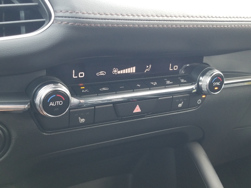 Vehicle image 12 of 15