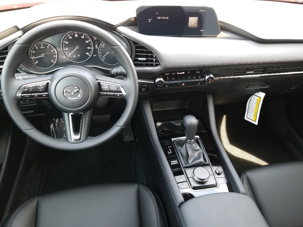 Vehicle image 6 of 15