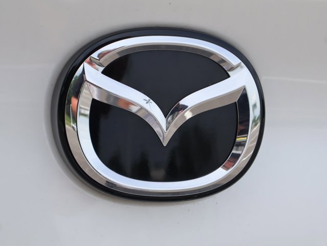 2024 Mazda Mazda3 2.5 S Image 20 of 55