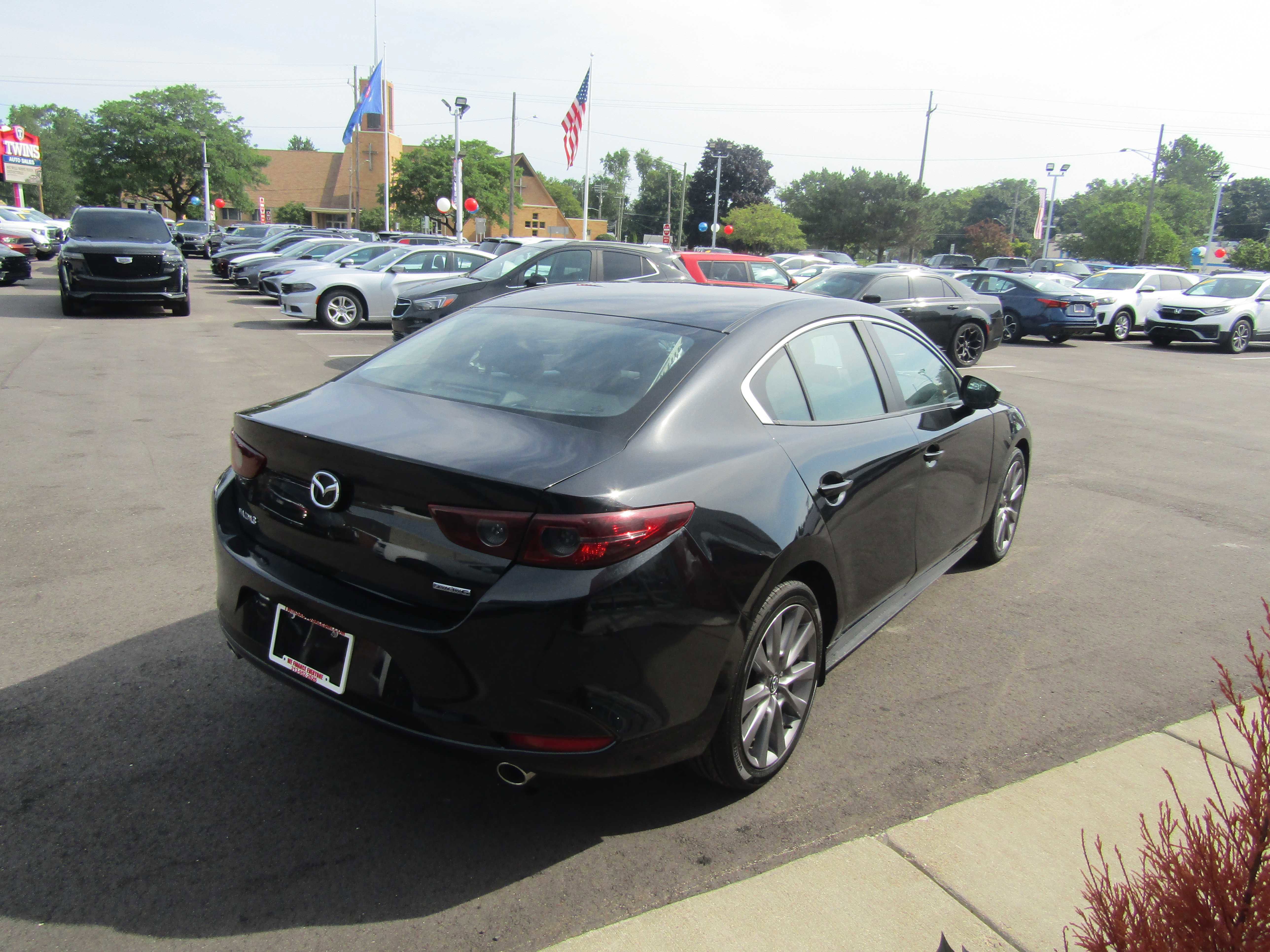 2024 Mazda Mazda3 Sedan 2.5 S Preferred Image 4 of 25