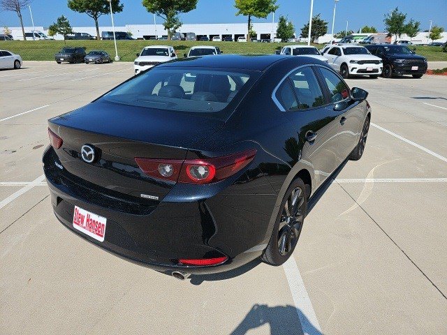 Vehicle image 5 of 33