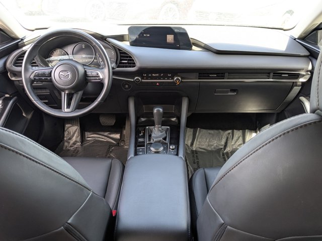 Vehicle image 20 of 33