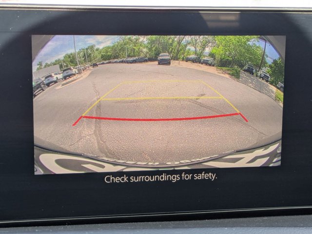 Vehicle image 23 of 33