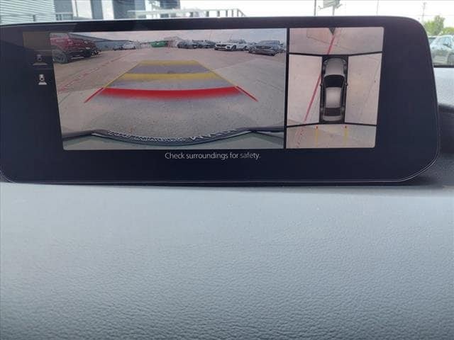 Vehicle image 14 of 15