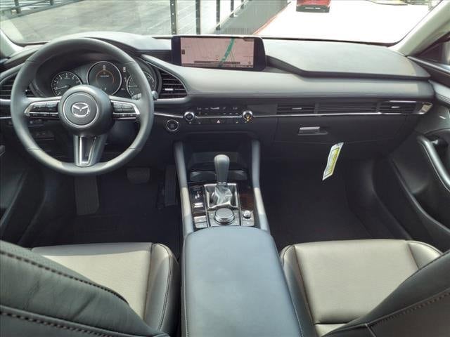 Vehicle image 3 of 15