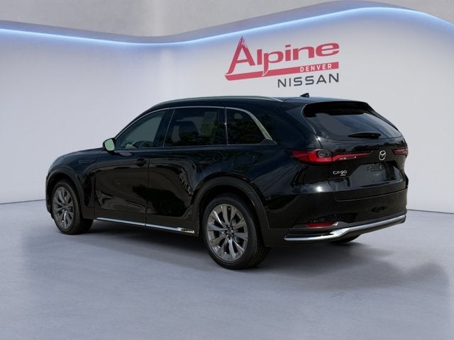 Vehicle image 9 of 32