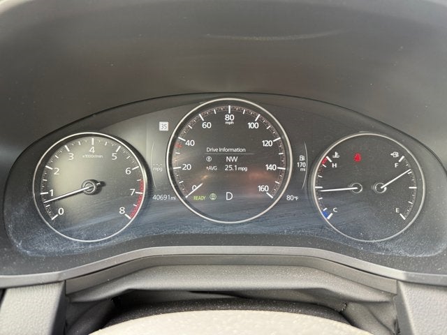 Vehicle image 20 of 32