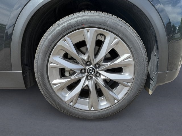 Vehicle image 12 of 32