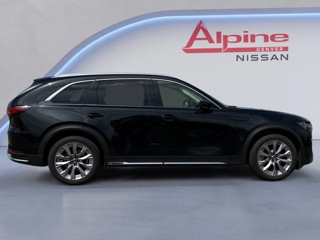 Vehicle image 5 of 32