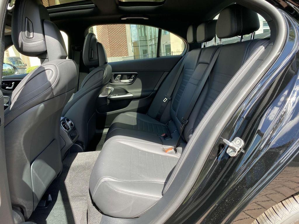 Vehicle image 12 of 30