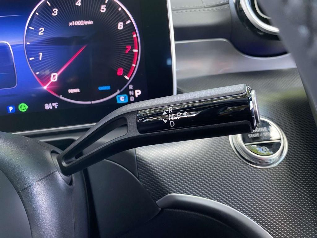 Vehicle image 23 of 30