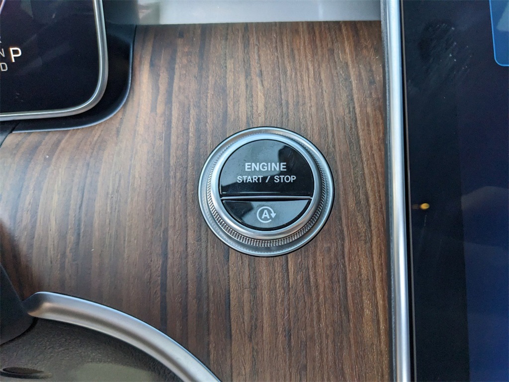 Vehicle image 24 of 35