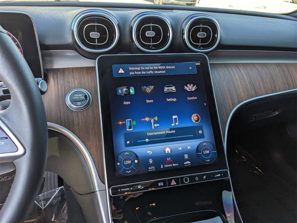 Vehicle image 21 of 35