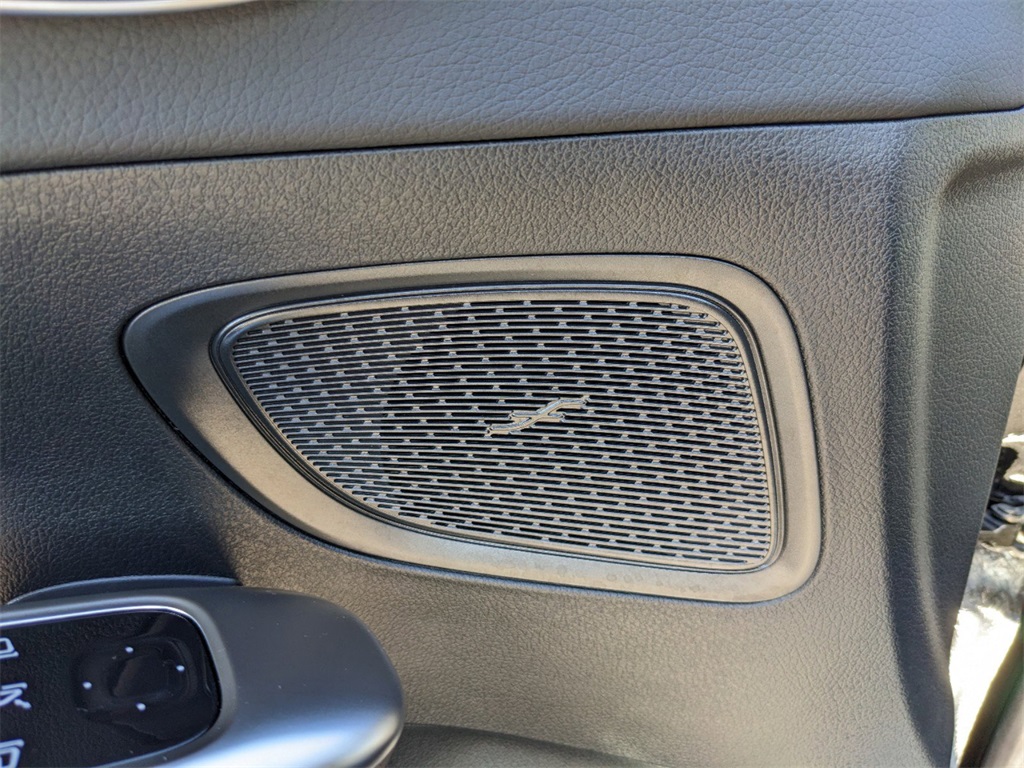 Vehicle image 18 of 35