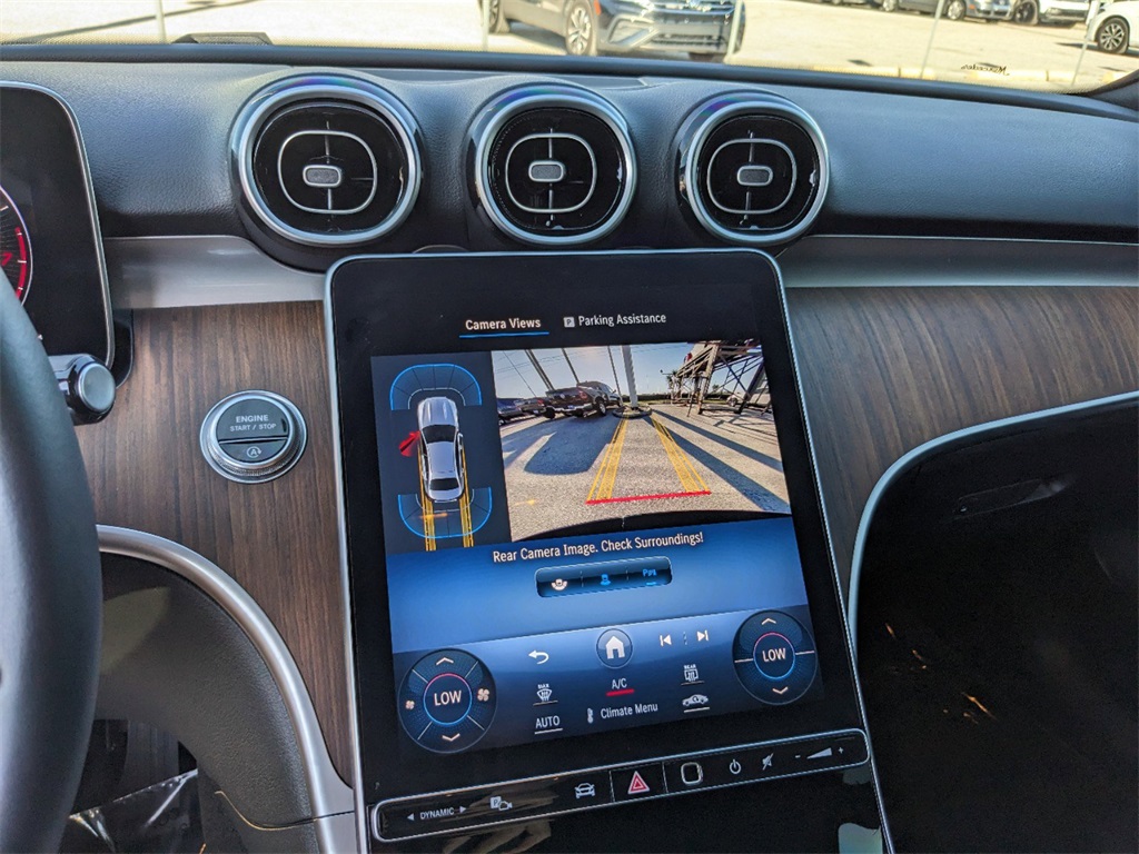 Vehicle image 22 of 35