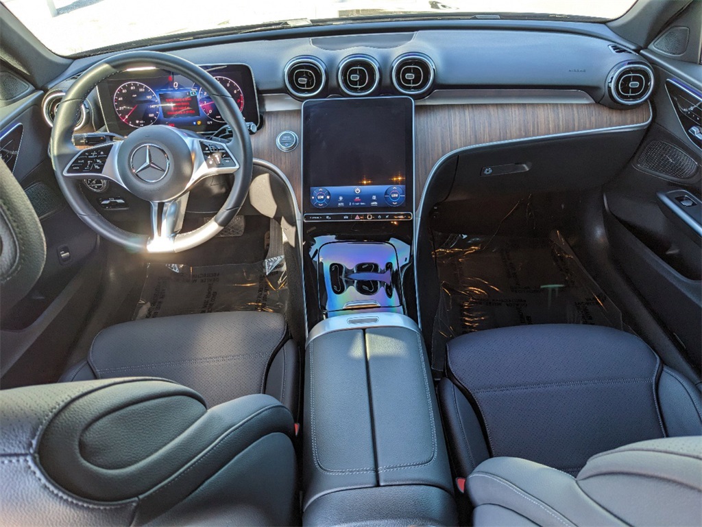 Vehicle image 13 of 35