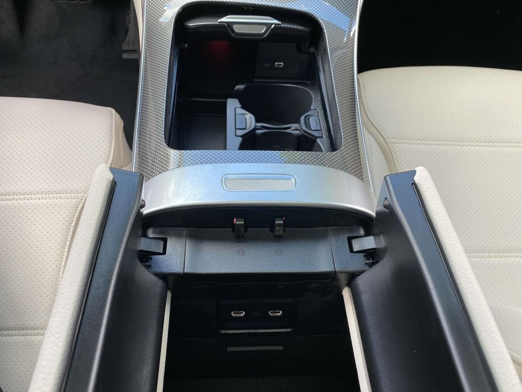 Vehicle image 37 of 37