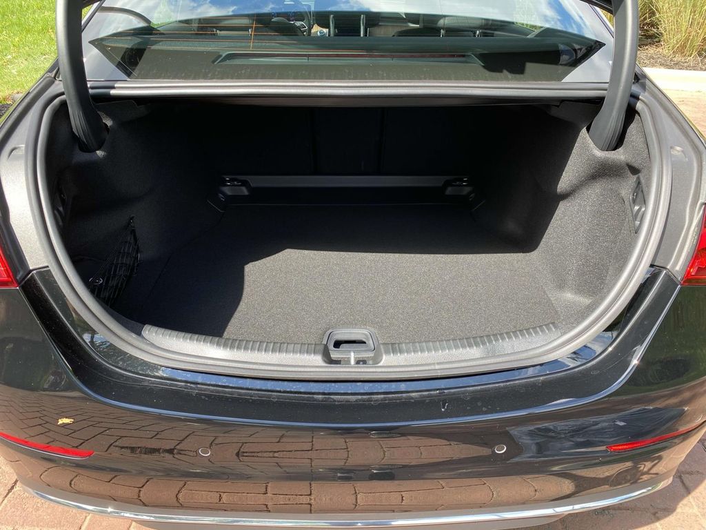 Vehicle image 16 of 37