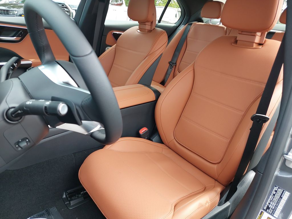Vehicle image 15 of 36