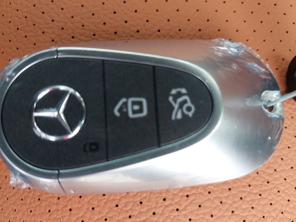 Vehicle image 35 of 36