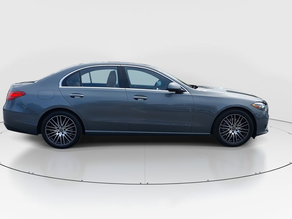 Vehicle image 4 of 36