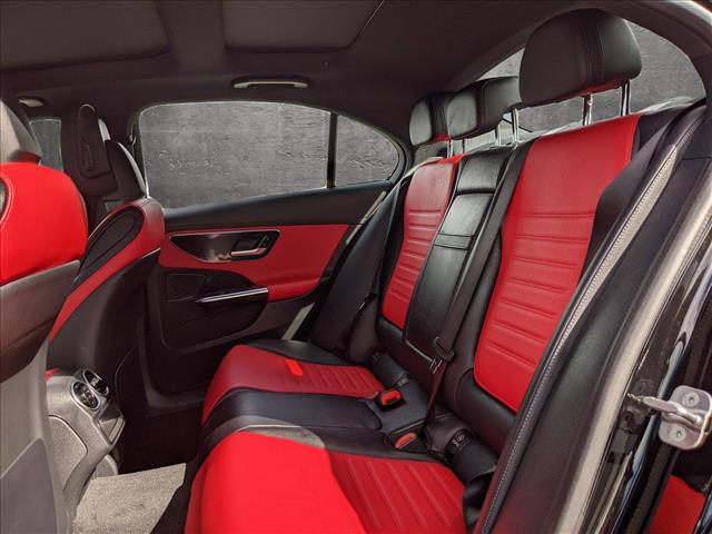 Vehicle image 15 of 17