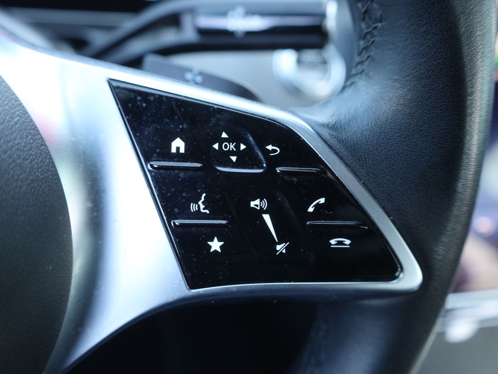 Vehicle image 39 of 54
