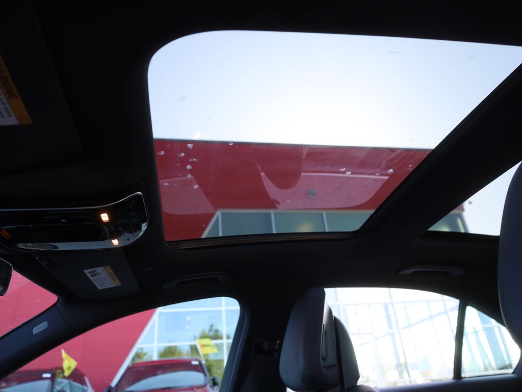 Vehicle image 43 of 54