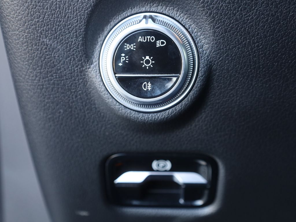 Vehicle image 29 of 54