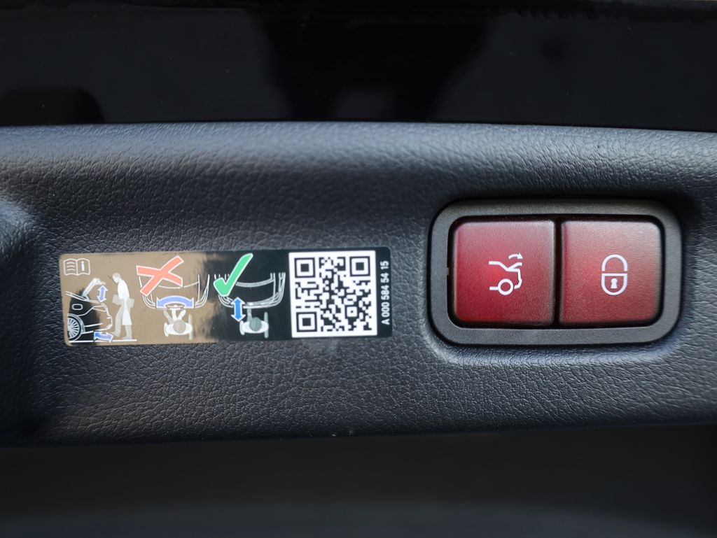 Vehicle image 21 of 54