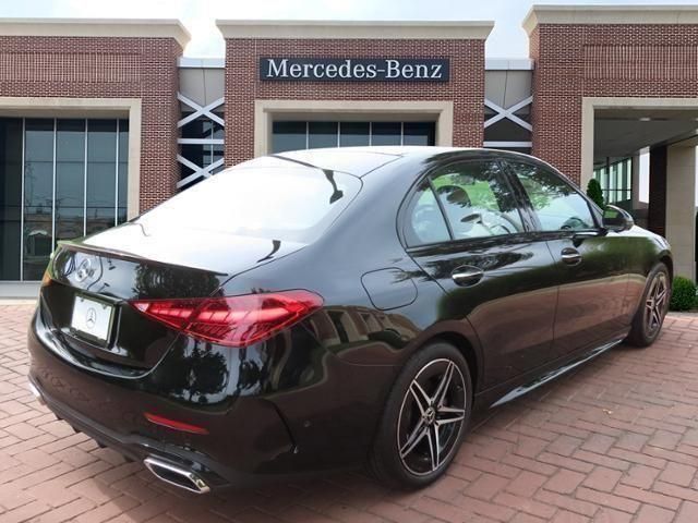 Vehicle image 4 of 29