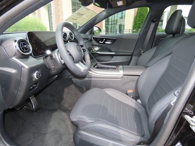 Vehicle image 17 of 29