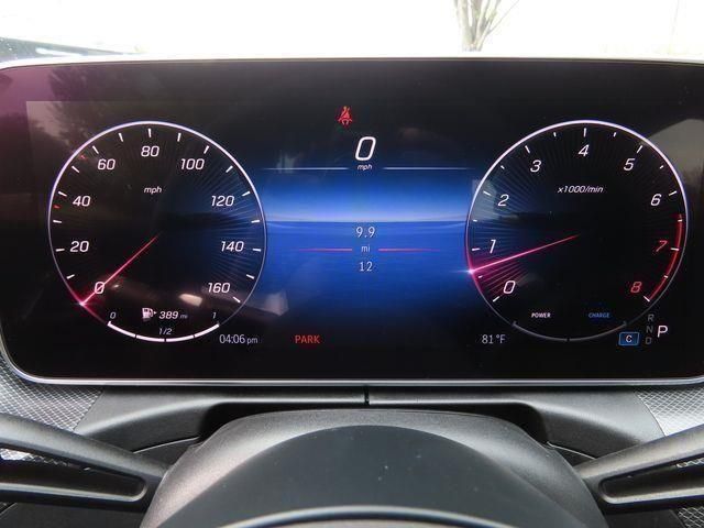 Vehicle image 23 of 29