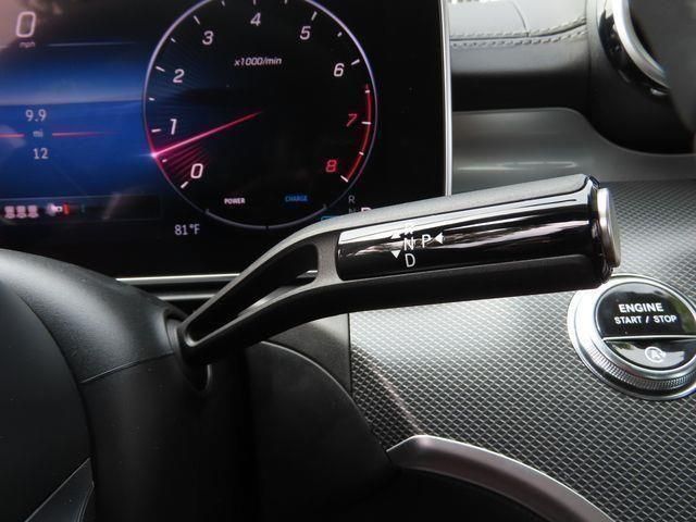Vehicle image 22 of 29