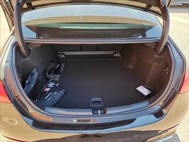 2024 Mercedes-Benz C-Class 300 Image 15 of 24