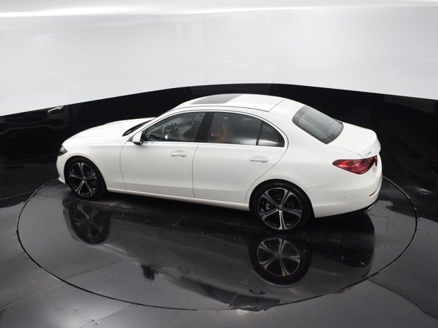 Vehicle image 24 of 41