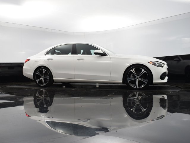 Vehicle image 14 of 41