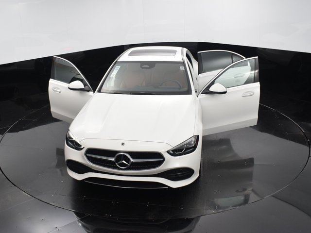Vehicle image 6 of 41