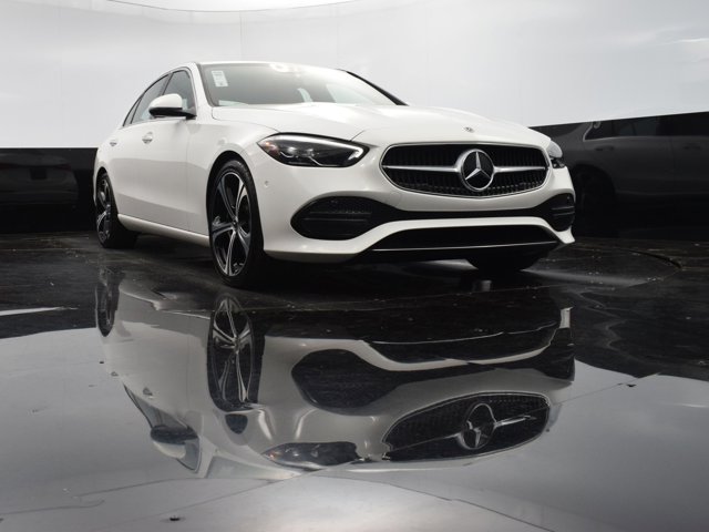 Vehicle image 10 of 41
