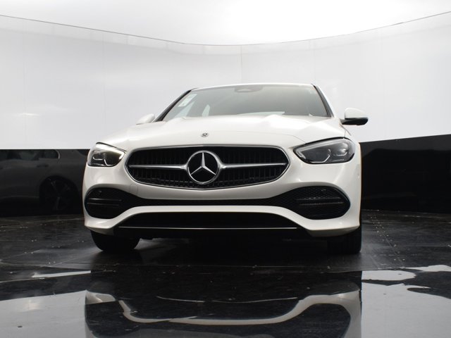 Vehicle image 7 of 41
