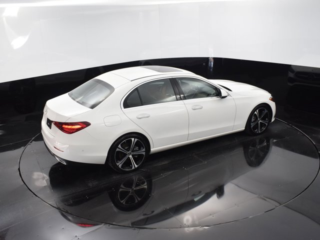 Vehicle image 23 of 41